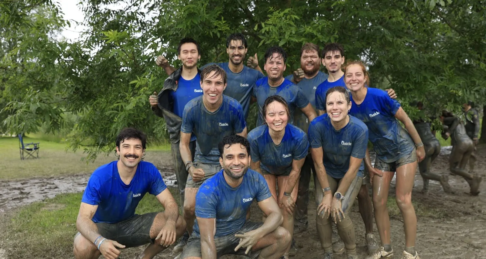 Samen door de modder bij Mud Masters
