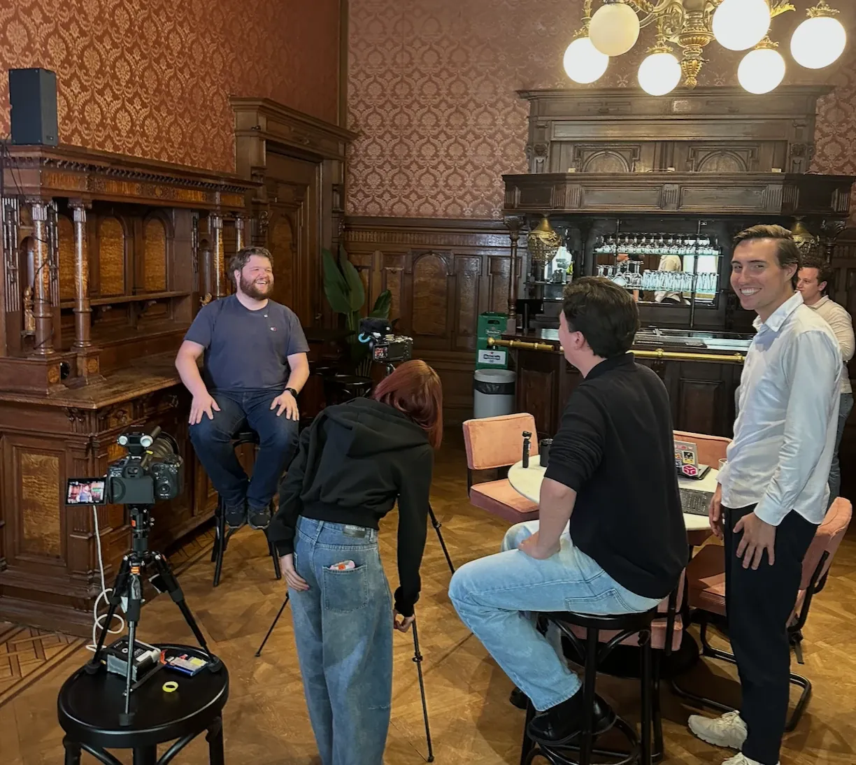 Opnames aan de bar op kantoor